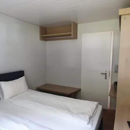Sleep And Go - Budget Hostel *